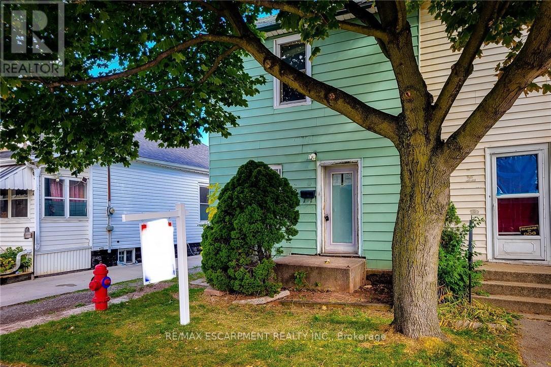 38 Ellis Avenue, Hamilton, Ontario  L8H 4L7 - Photo 2 - X12470043