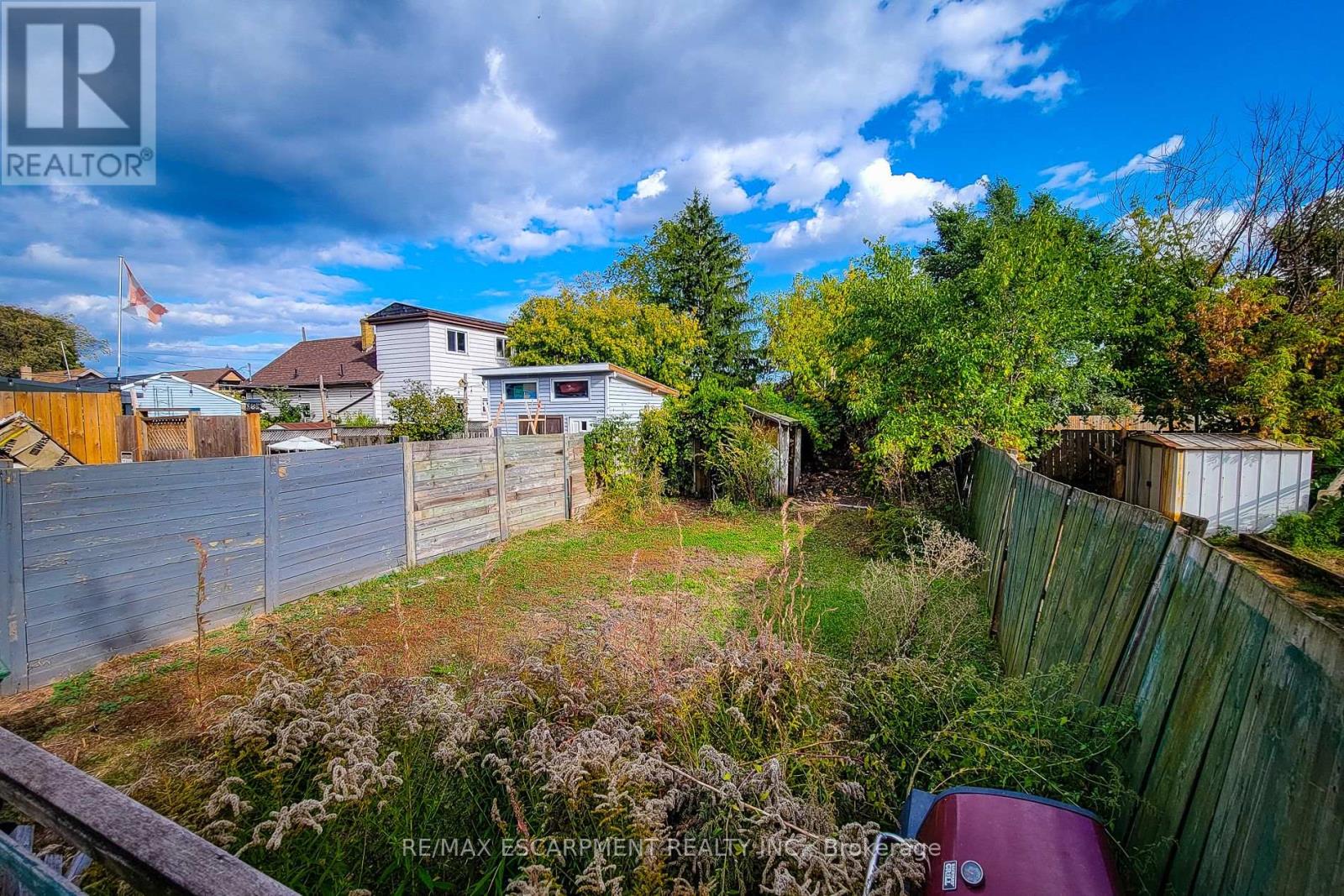 38 Ellis Avenue, Hamilton, Ontario  L8H 4L7 - Photo 22 - X12470043