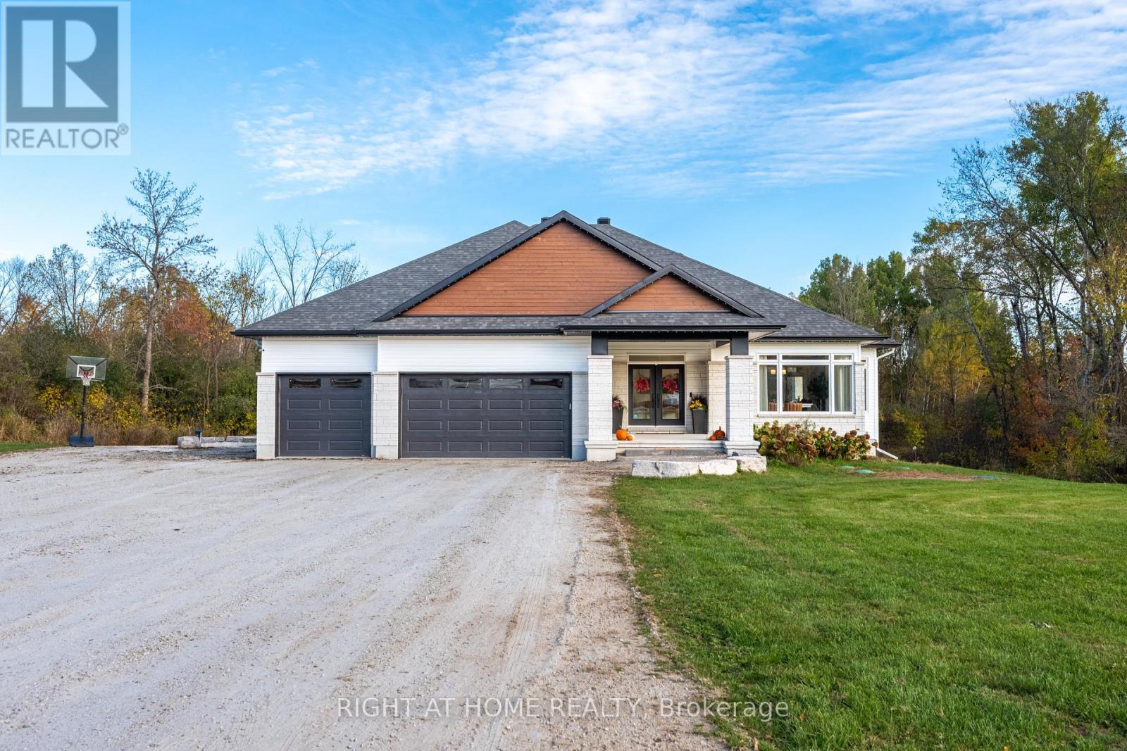 119 ERNEST WAY, Tay Valley, Ontario