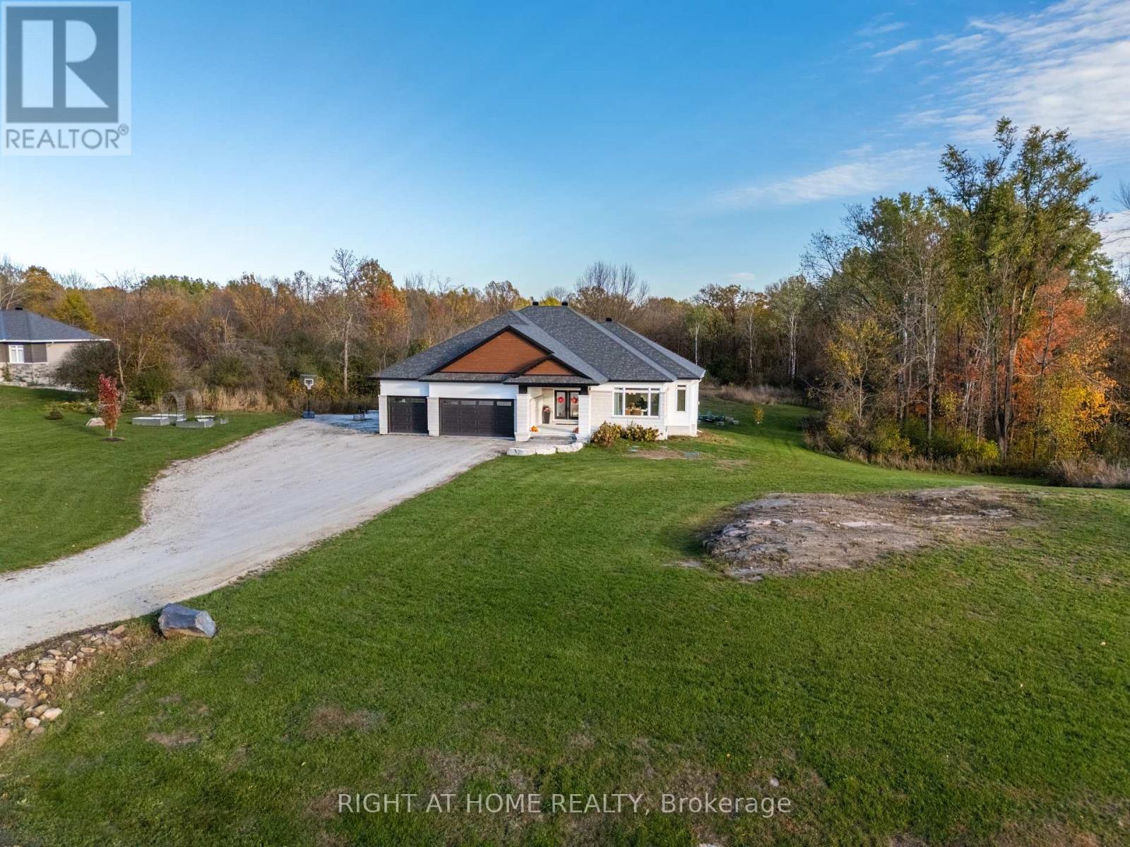 119 Ernest Way, Tay Valley, Ontario  K7H 0B4 - Photo 2 - X12470044