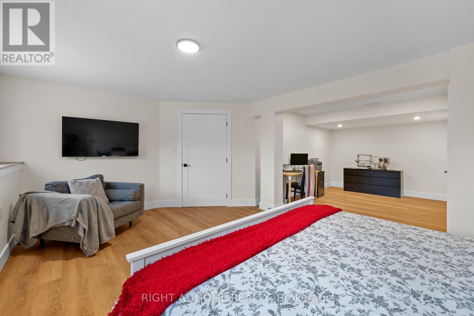119 Ernest Way, Tay Valley, Ontario  K7H 0B4 - Photo 35 - X12470044