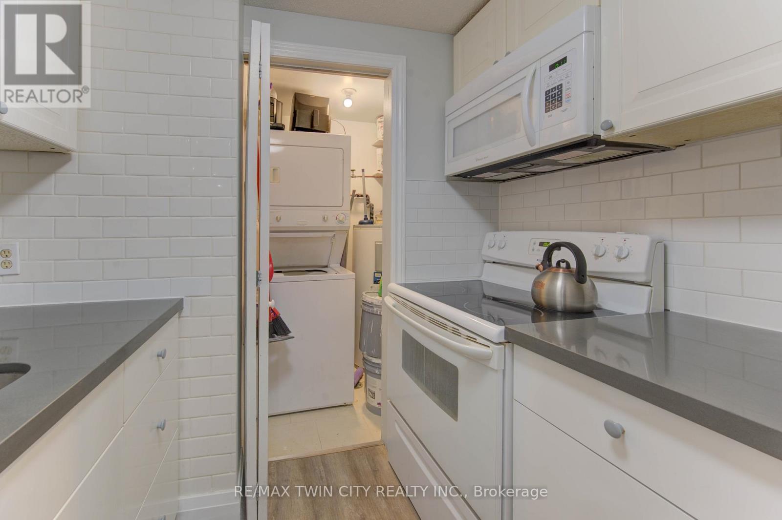 30 Bridge Street, Kitchener, Ontario  N2K 1K4 - Photo 11 - X12470050