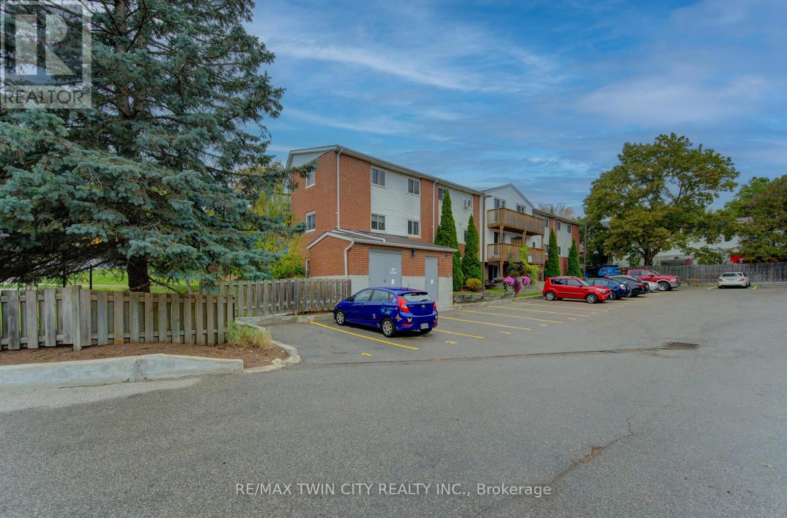 30 Bridge Street, Kitchener, Ontario  N2K 1K4 - Photo 3 - X12470050