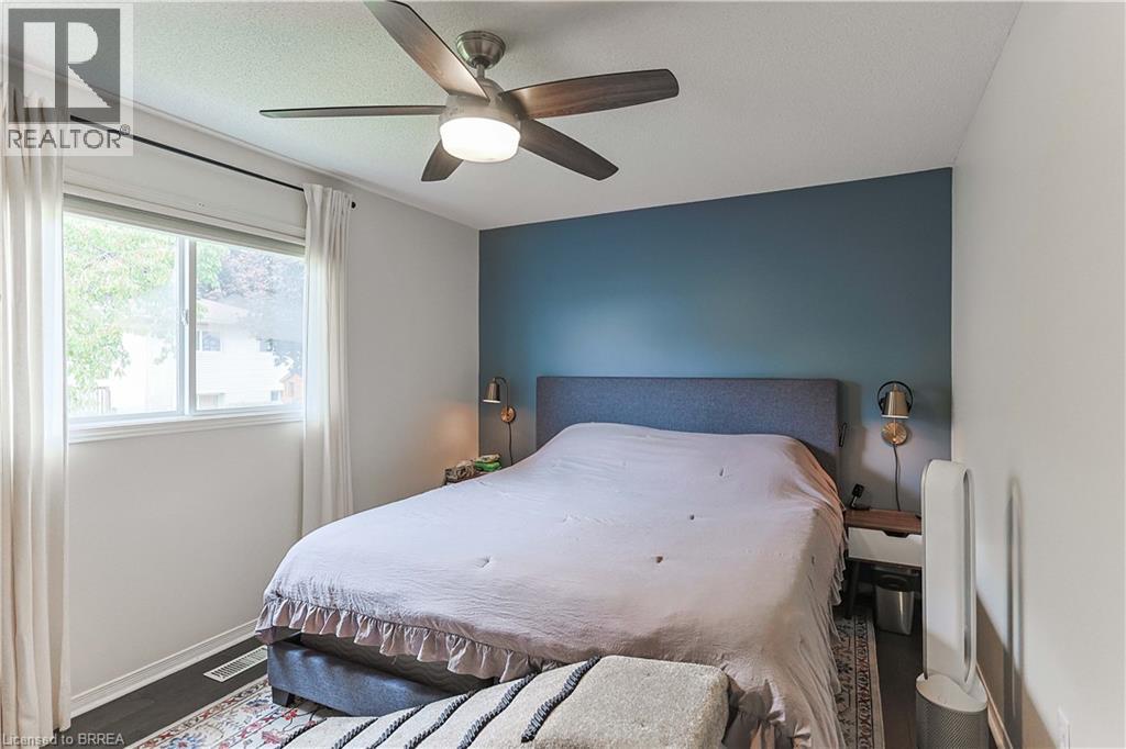 19 Courtland Drive, Brantford, Ontario  N3R 7V8 - Photo 17 - 40780330