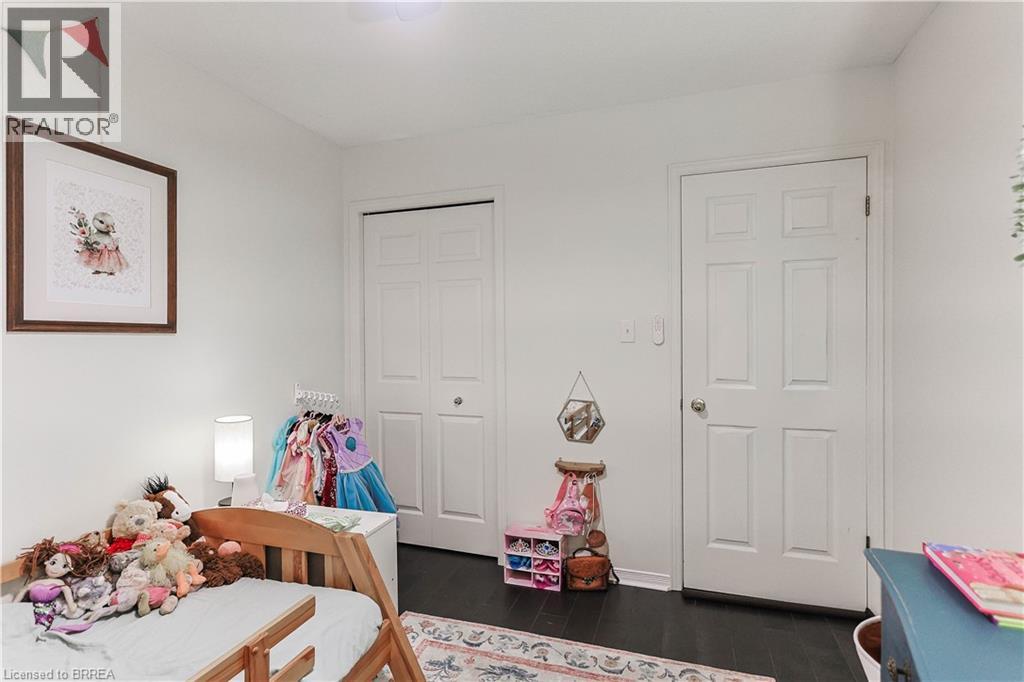19 Courtland Drive, Brantford, Ontario  N3R 7V8 - Photo 20 - 40780330
