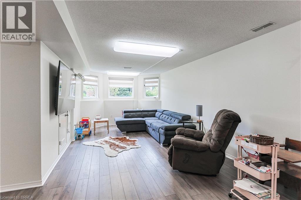 19 Courtland Drive, Brantford, Ontario  N3R 7V8 - Photo 25 - 40780330