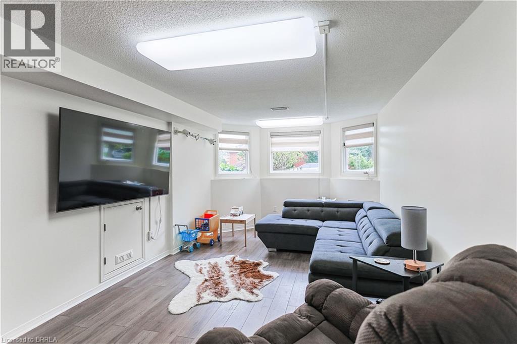19 Courtland Drive, Brantford, Ontario  N3R 7V8 - Photo 26 - 40780330