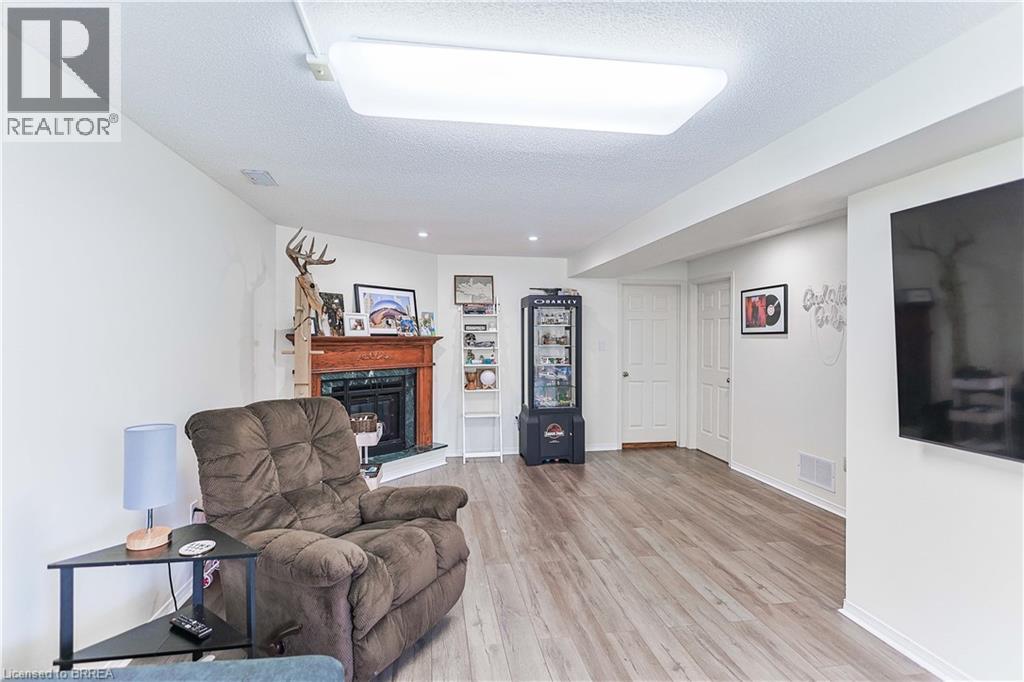 19 Courtland Drive, Brantford, Ontario  N3R 7V8 - Photo 27 - 40780330