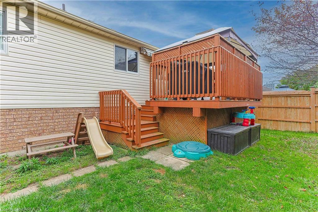 19 Courtland Drive, Brantford, Ontario  N3R 7V8 - Photo 39 - 40780330