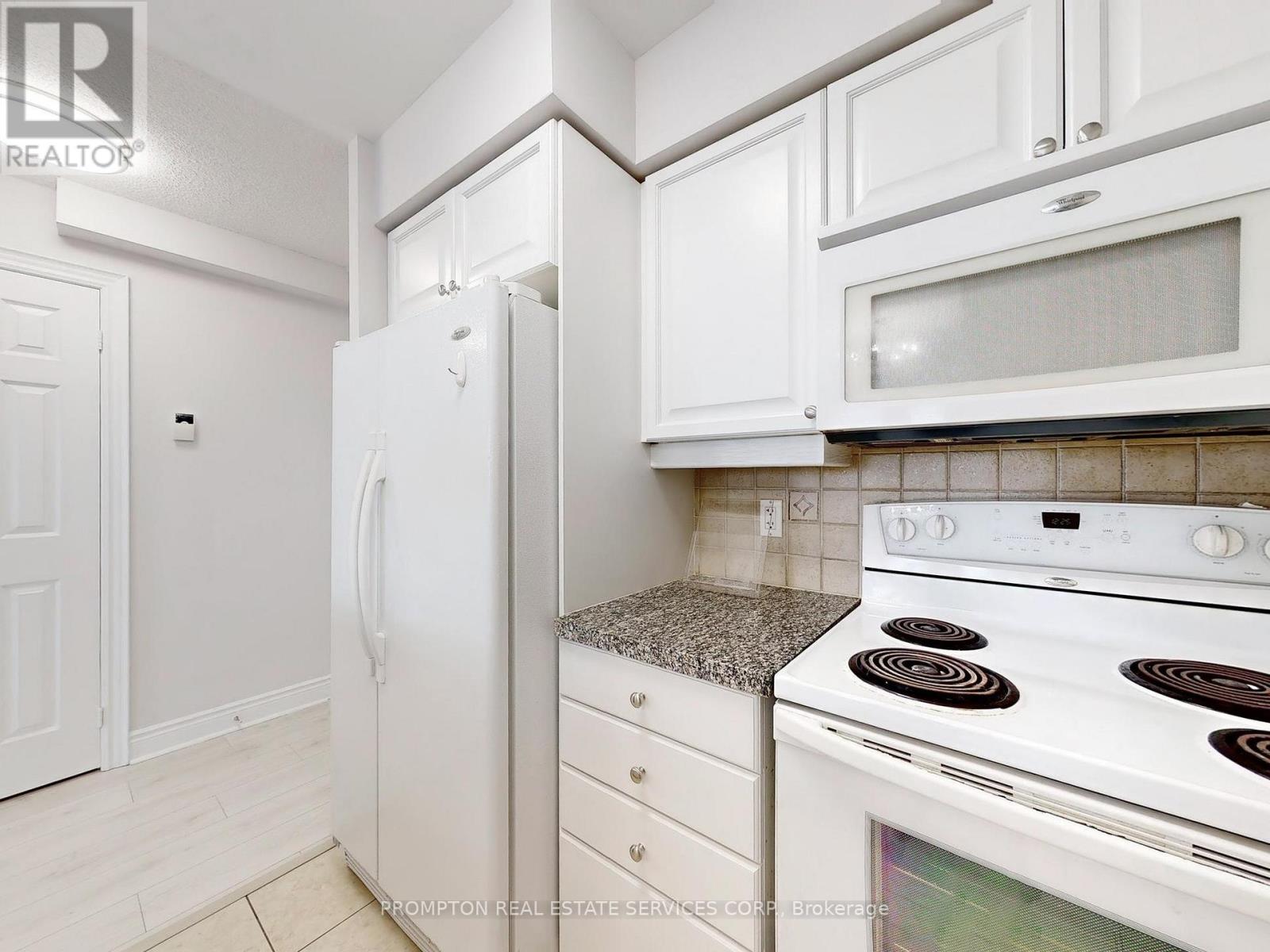 2811 - 15 Greenview Avenue, Toronto, Ontario  M2M 4M7 - Photo 12 - C12468187