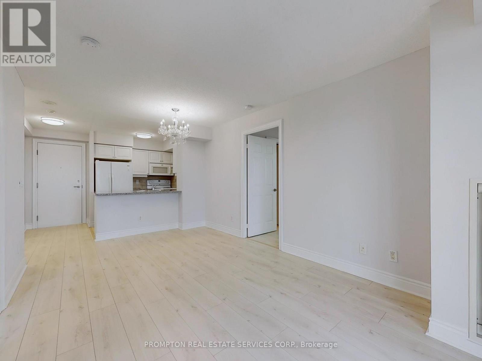 2811 - 15 Greenview Avenue, Toronto, Ontario  M2M 4M7 - Photo 6 - C12468187