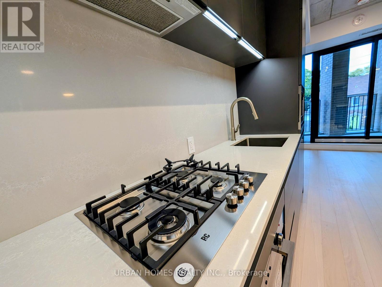 202 - 1720 Bayview Avenue, Toronto, Ontario  M4G 3C4 - Photo 7 - C12470070