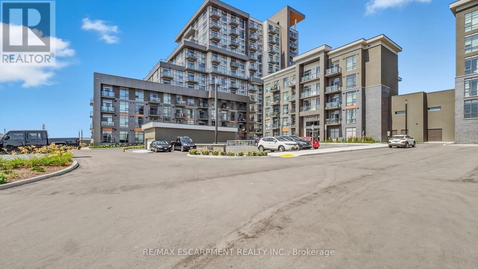 613 - 470 Dundas Street E, Hamilton, Ontario  L8B 2A6 - Photo 2 - X12469985