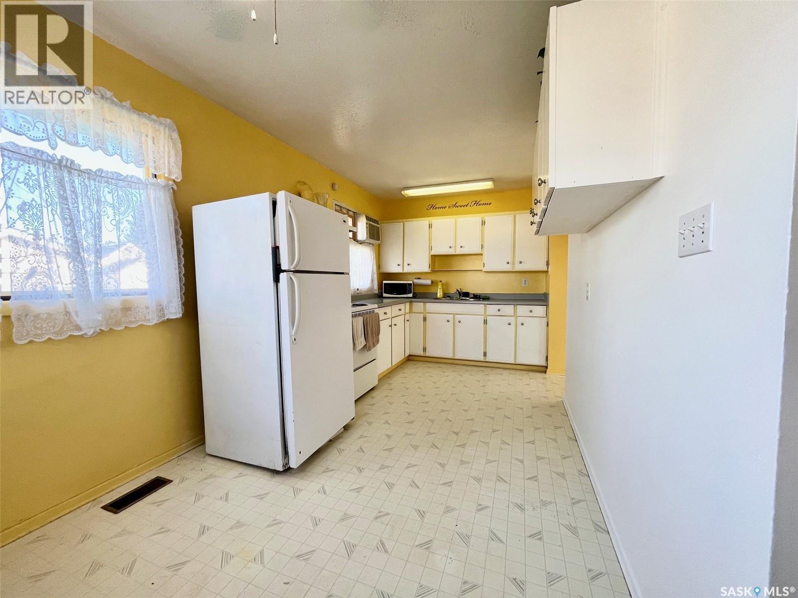 113 1st Street W, Smeaton, Saskatchewan  S0J 2J0 - Photo 3 - SK021196