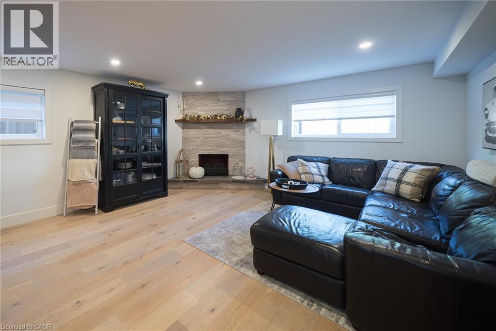 662 Mohawk Road W, Hamilton, Ontario  L9C 1X8 - Photo 20 - 40779978
