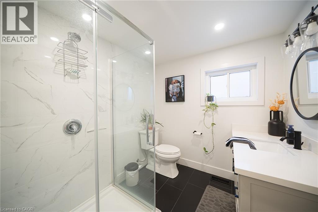 662 Mohawk Road W, Hamilton, Ontario  L9C 1X8 - Photo 23 - 40779978