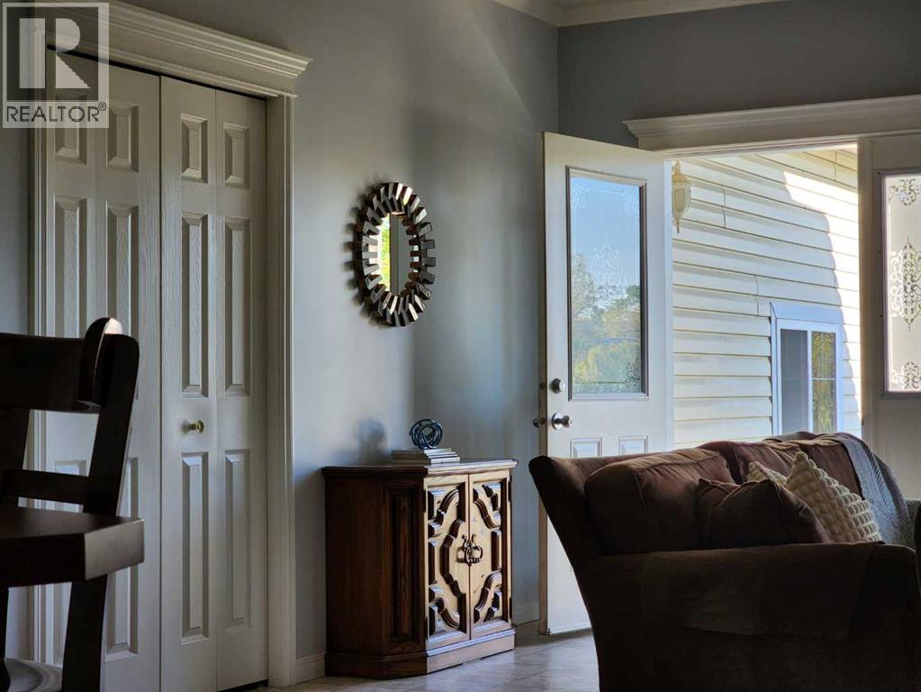 403 46 Avenue W, Claresholm, Alberta  T0L 0T0 - Photo 7 - A2258910