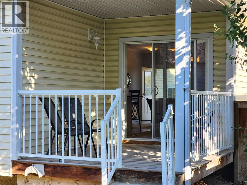 403 46 Avenue W, Claresholm, Alberta  T0L 0T0 - Photo 12 - A2258910