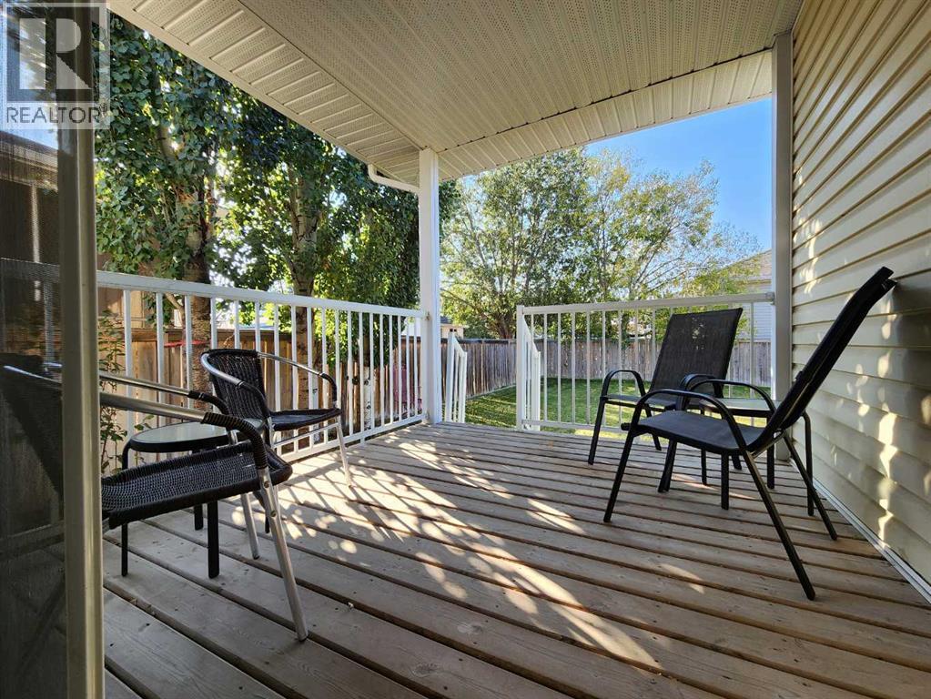 403 46 Avenue W, Claresholm, Alberta  T0L 0T0 - Photo 11 - A2258910