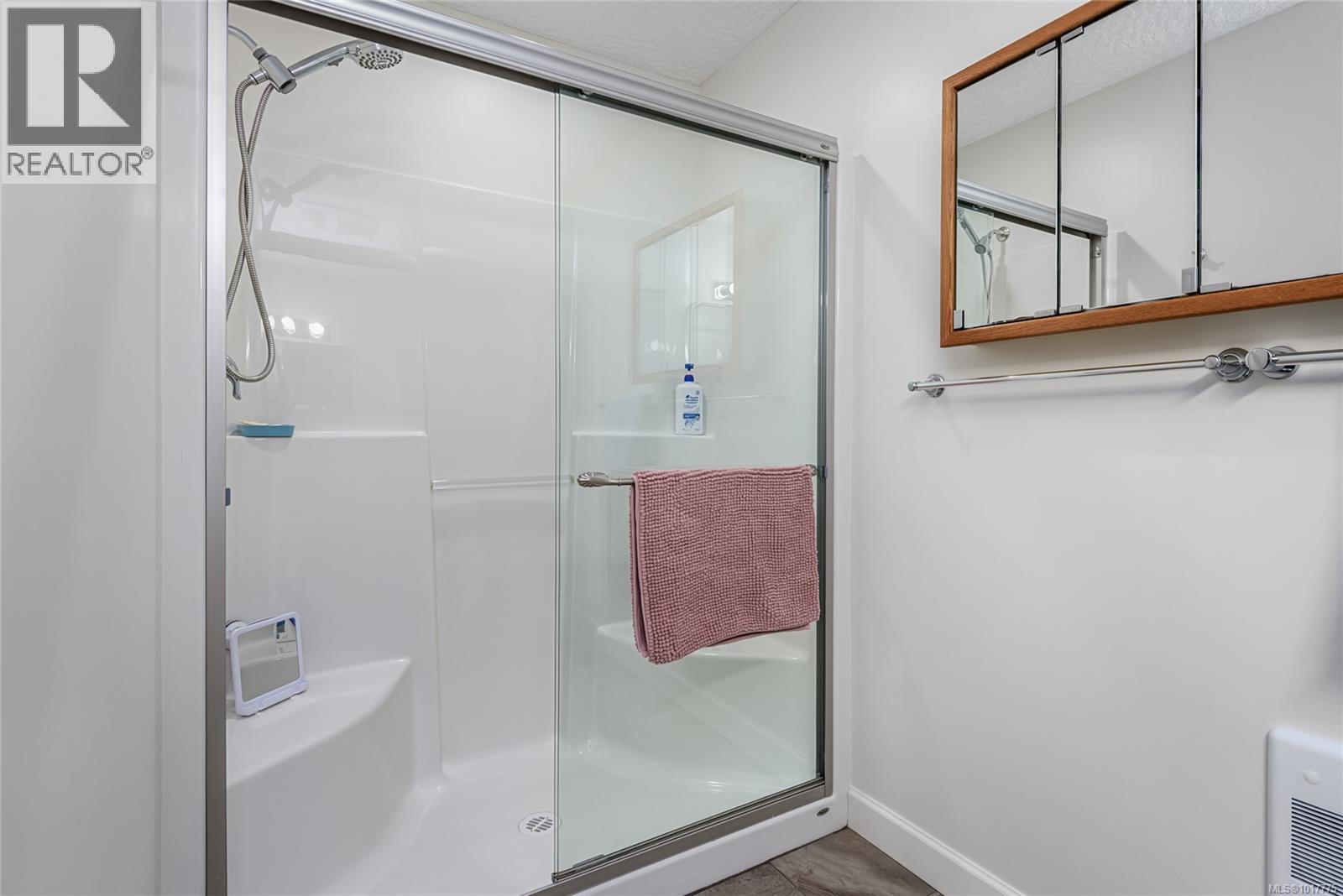 2074 Lambert Dr, Courtenay, British Columbia  V9N 9C9 - Photo 27 - 1017775