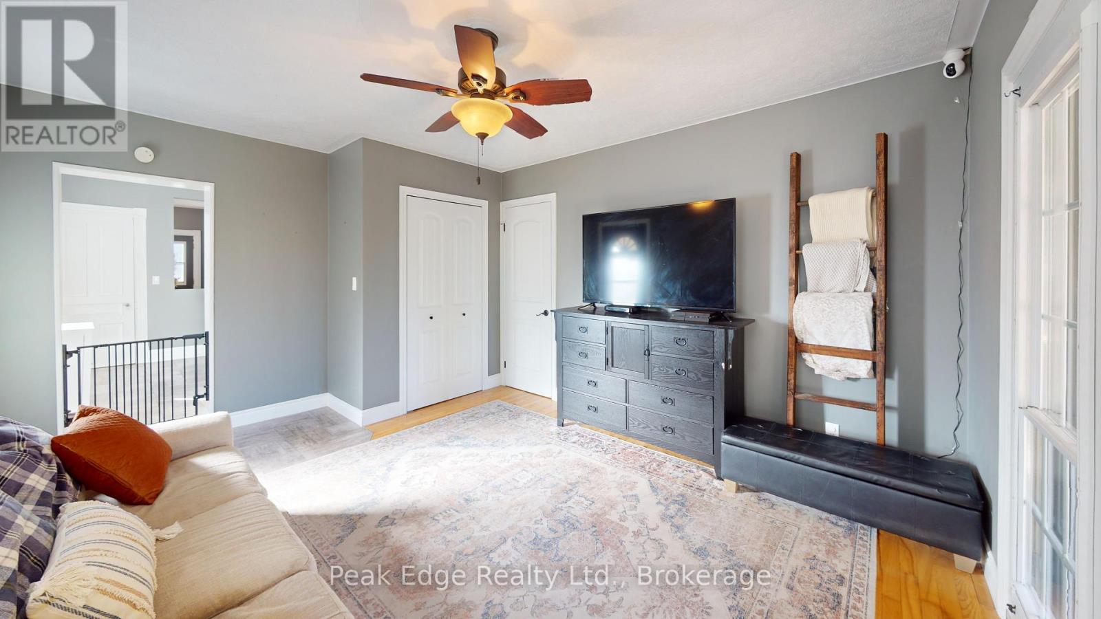631 12th Avenue, Hanover, Ontario  N4N 2V5 - Photo 15 - X12470118