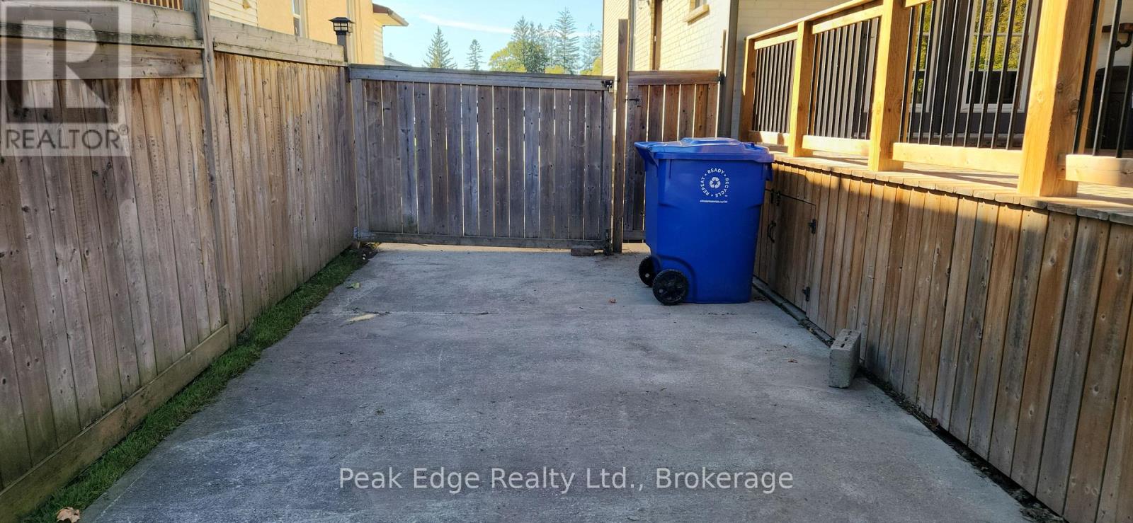 631 12th Avenue, Hanover, Ontario  N4N 2V5 - Photo 48 - X12470118