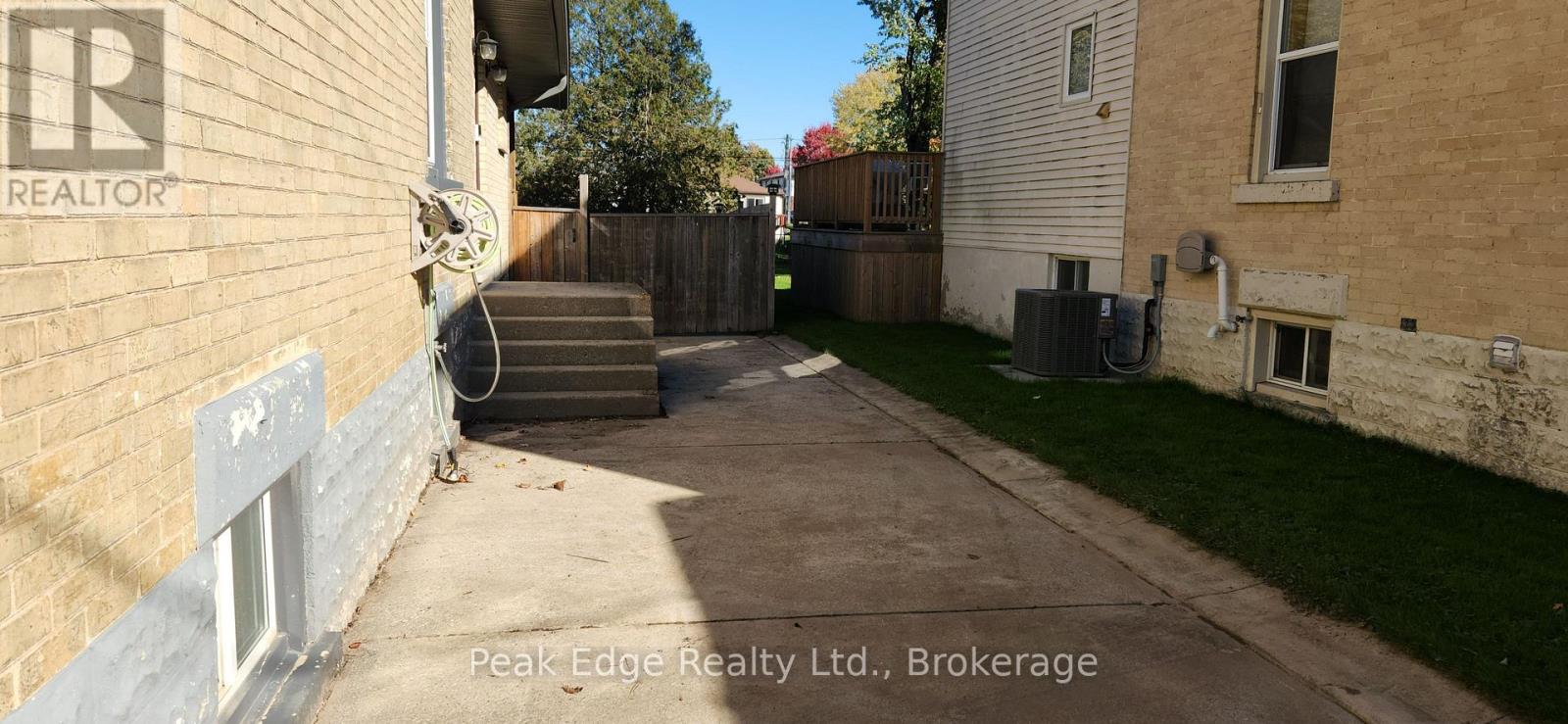 631 12th Avenue, Hanover, Ontario  N4N 2V5 - Photo 49 - X12470118