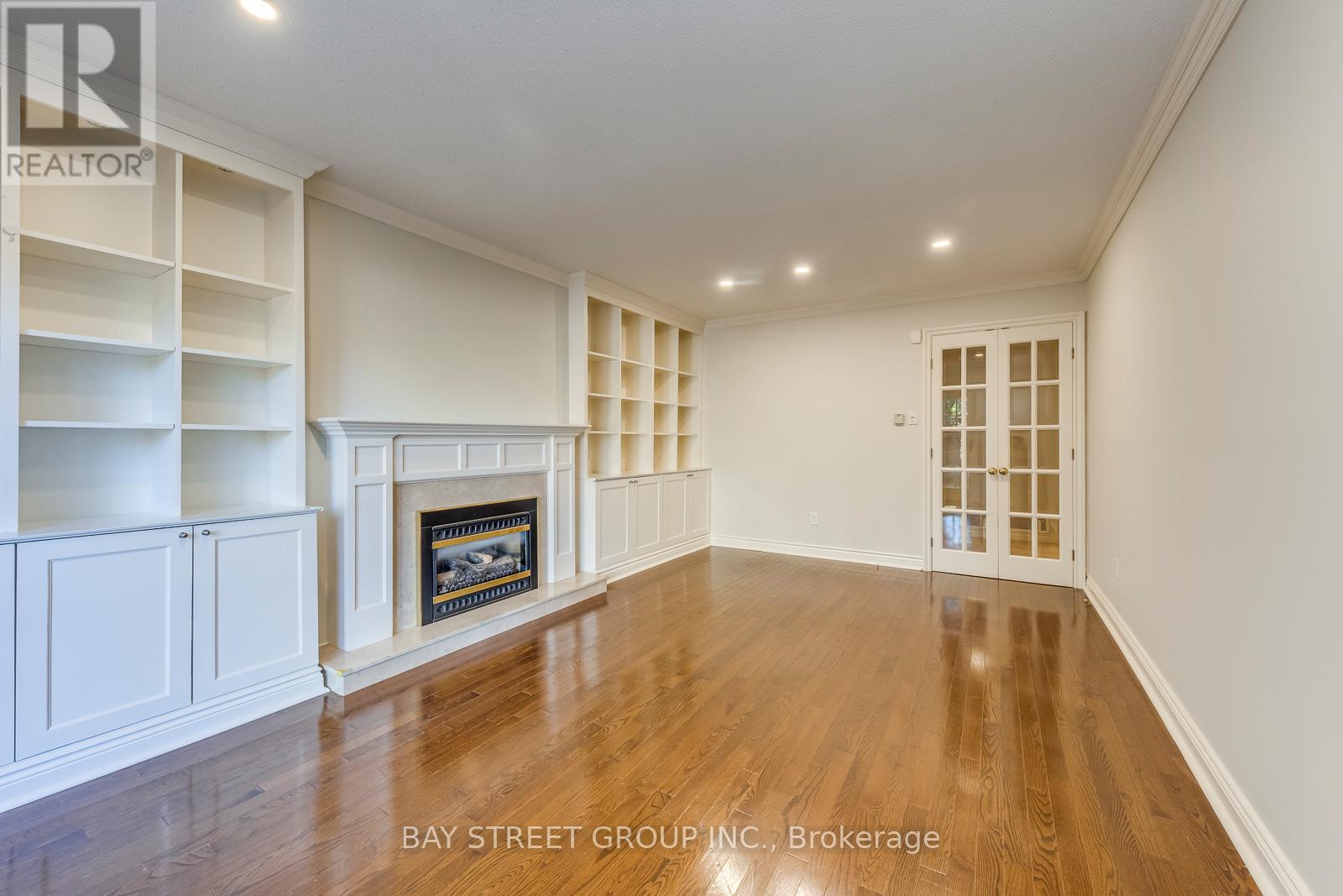 1322 Roseberry Crescent, Oakville, Ontario  L6M 1W1 - Photo 16 - W12375376
