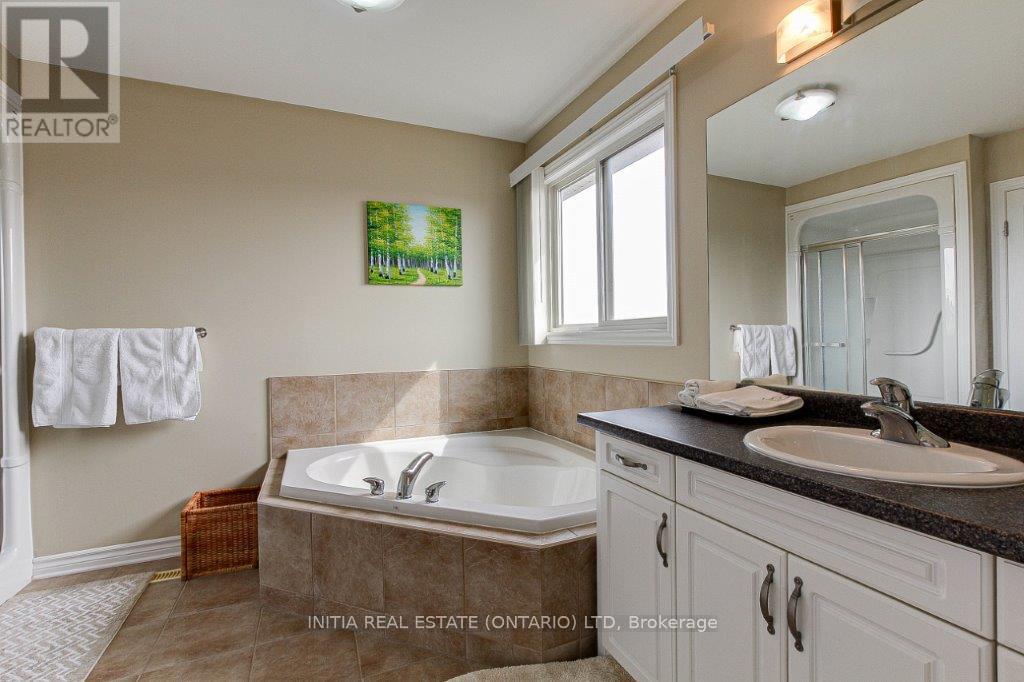381 Meadowsweet Trail, London North, Ontario  N5X 4R5 - Photo 10 - X12470110