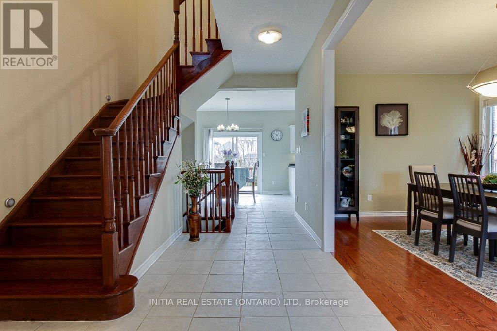 381 Meadowsweet Trail, London North, Ontario  N5X 4R5 - Photo 2 - X12470110