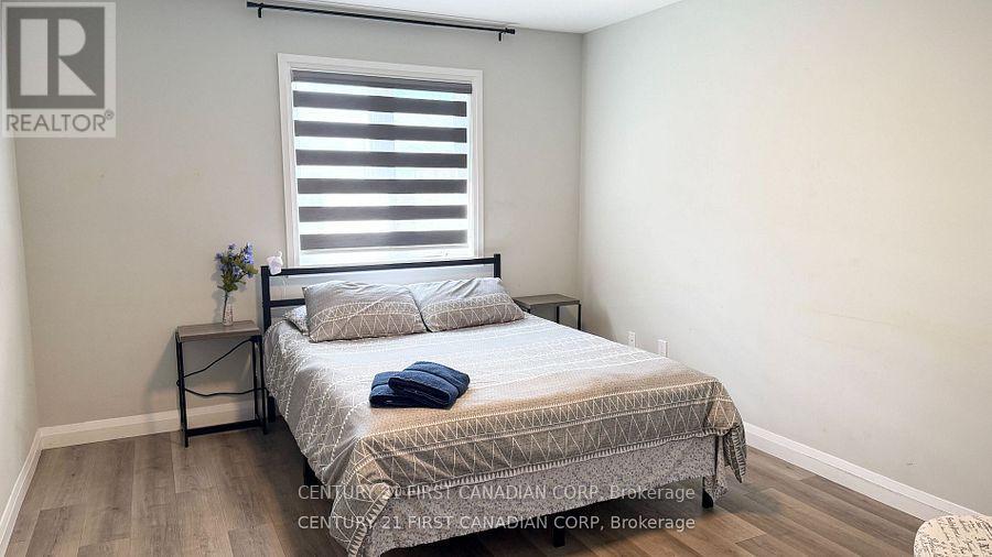 1814 Finley Crescent, London North, Ontario  N6G 0B4 - Photo 14 - X12470119