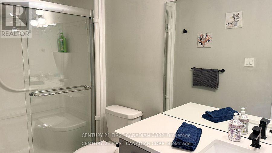 1814 Finley Crescent, London North, Ontario  N6G 0B4 - Photo 16 - X12470119