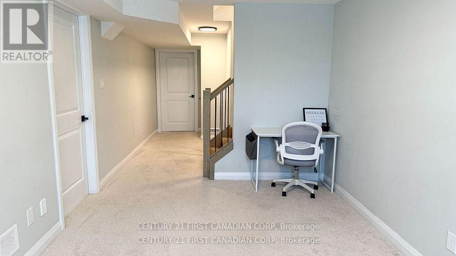 1814 Finley Crescent, London North, Ontario  N6G 0B4 - Photo 24 - X12470119