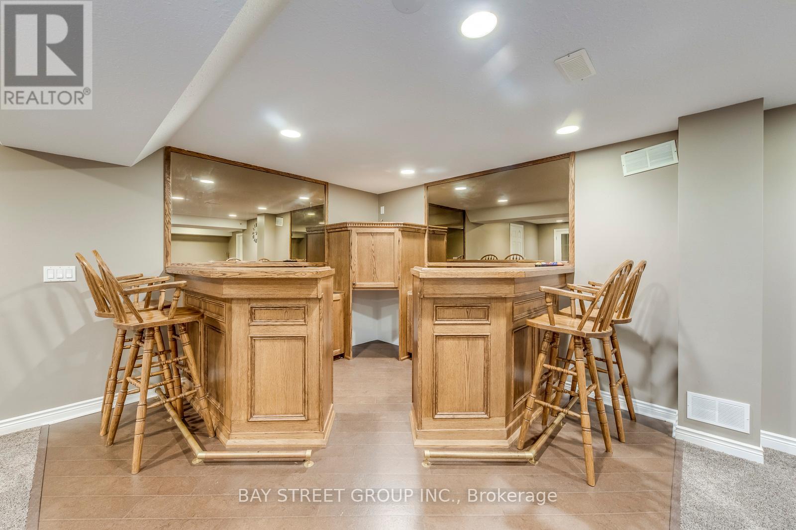 1322 Roseberry Crescent, Oakville, Ontario  L6M 1W1 - Photo 30 - W12375376
