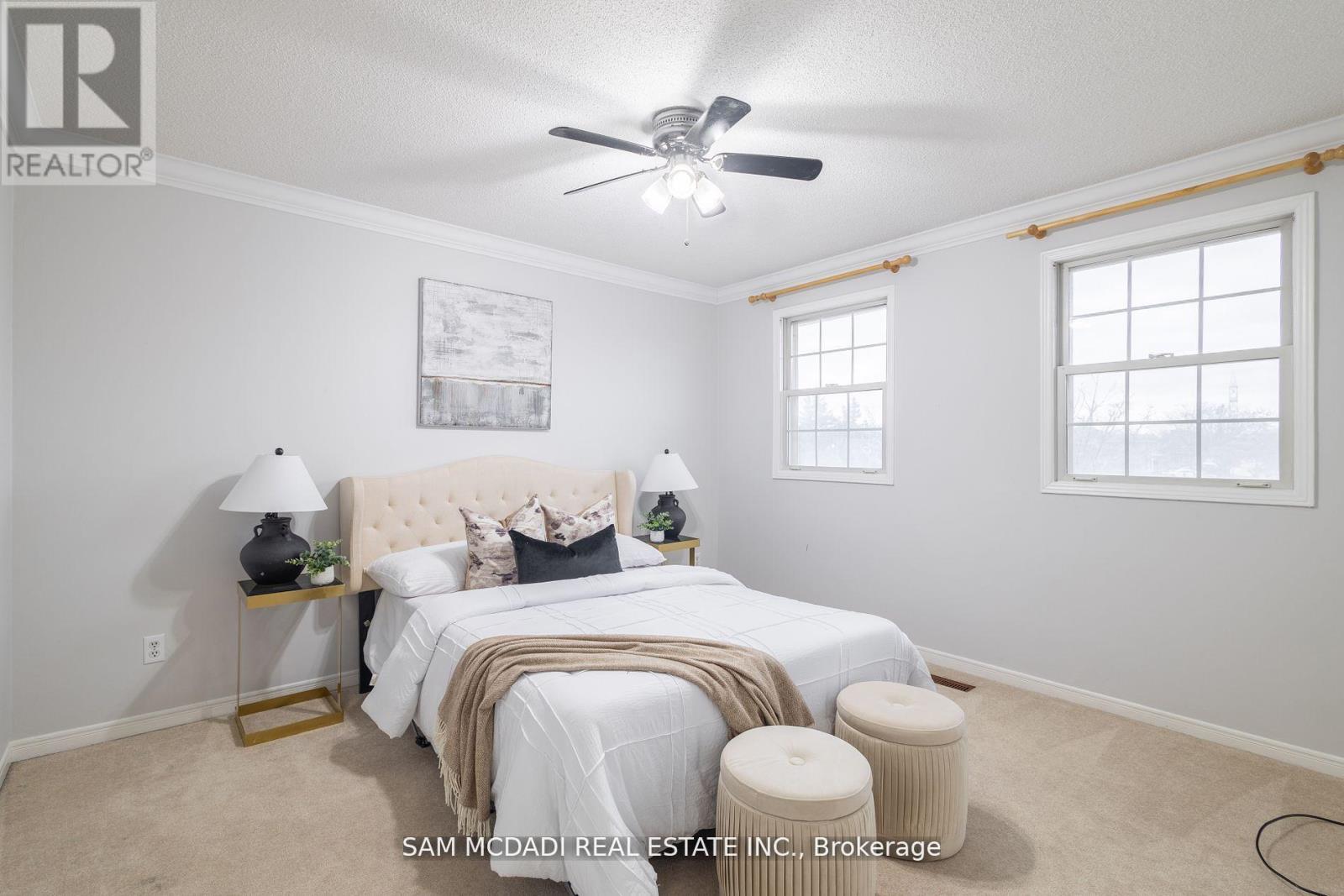 2093 The Chase, Mississauga, Ontario  L5M 3B8 - Photo 24 - W12470053