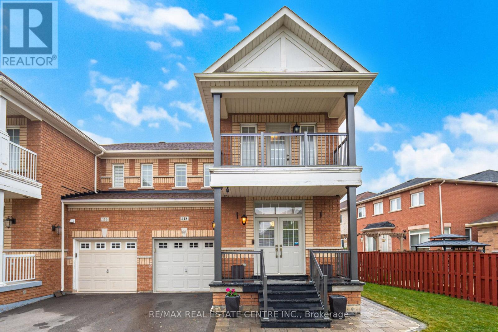 118 CONNOLLY CRESCENT, Brampton, Ontario