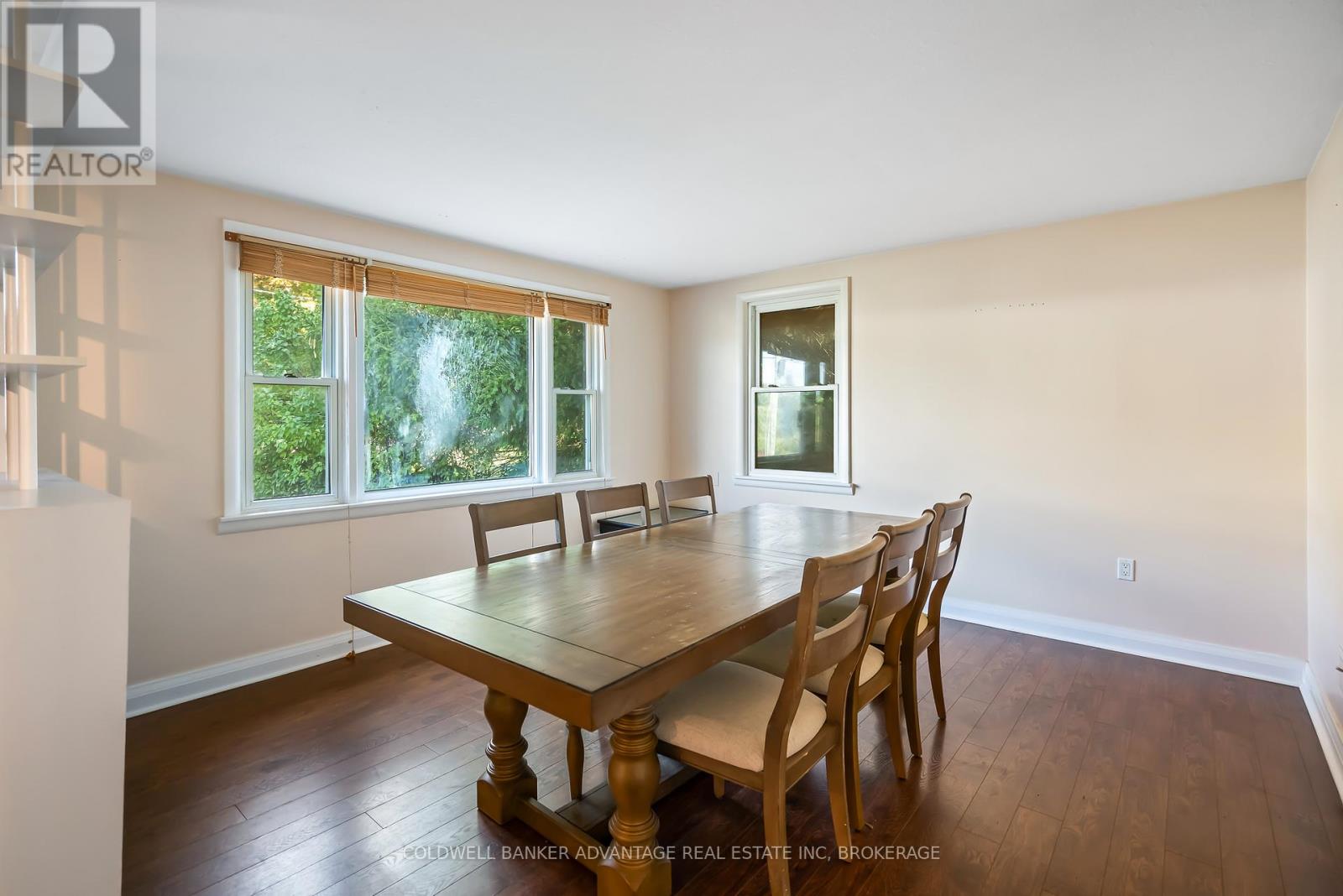 218 Canboro Road, Pelham, Ontario  L0S 1M0 - Photo 8 - X12470076