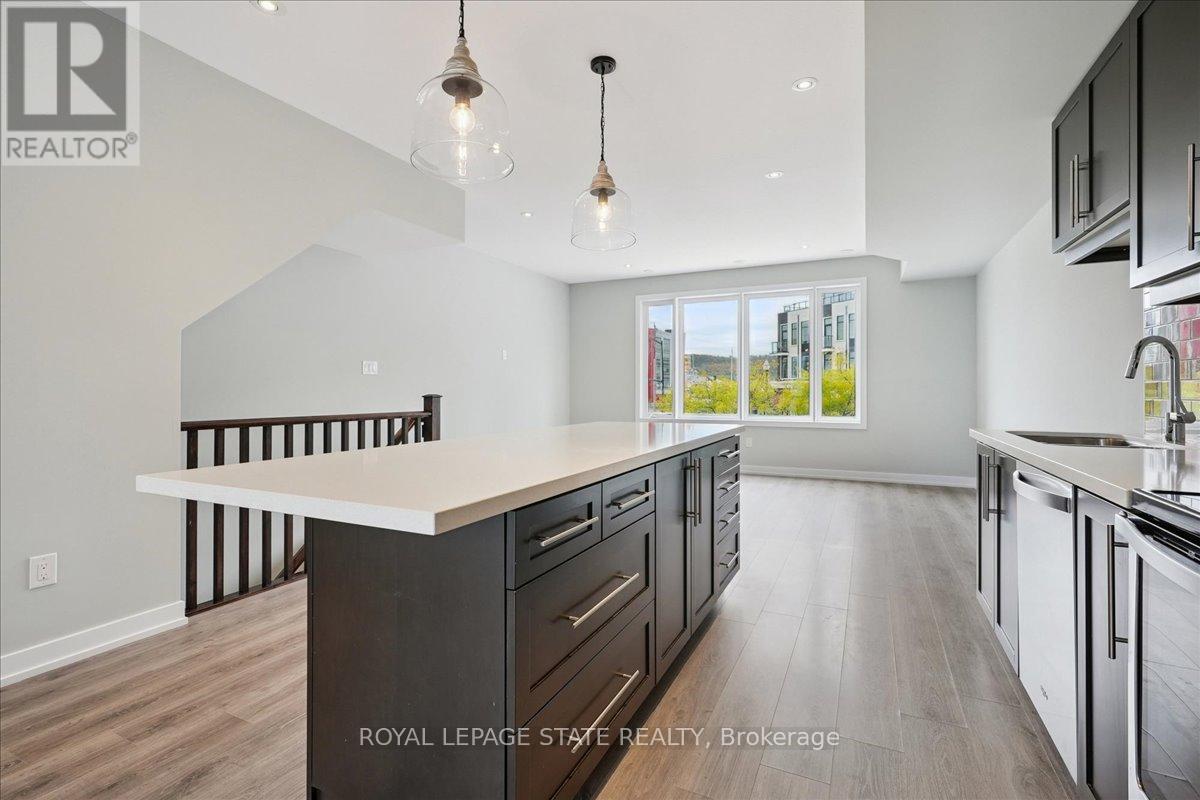 5 Esplanade Lane, Grimsby, Ontario  L3M 5R4 - Photo 19 - X12470072