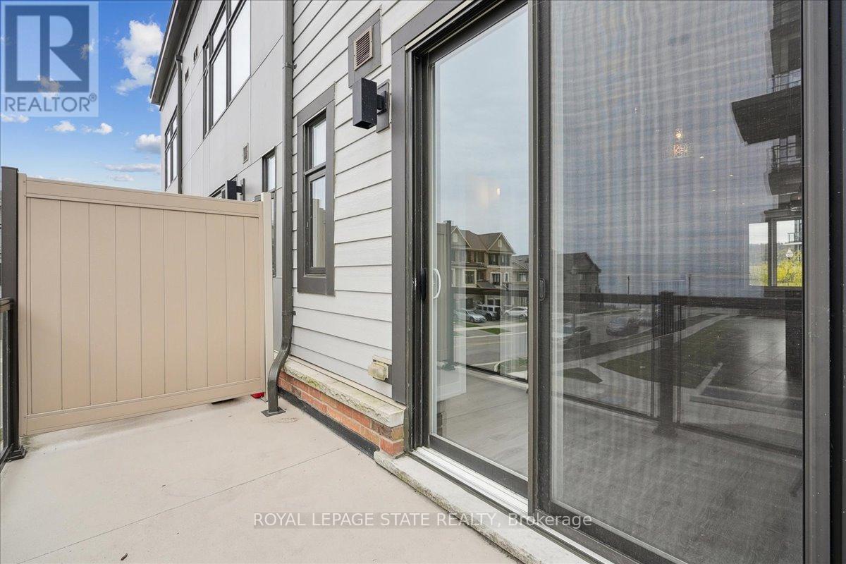 5 Esplanade Lane, Grimsby, Ontario  L3M 5R4 - Photo 35 - X12470072