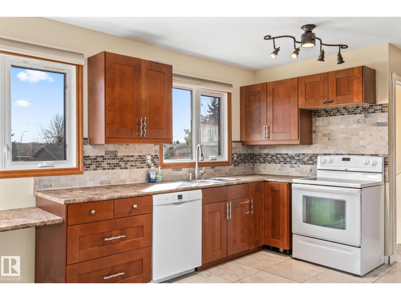 Unknown Address, ,     - Photo 12 - E4462684