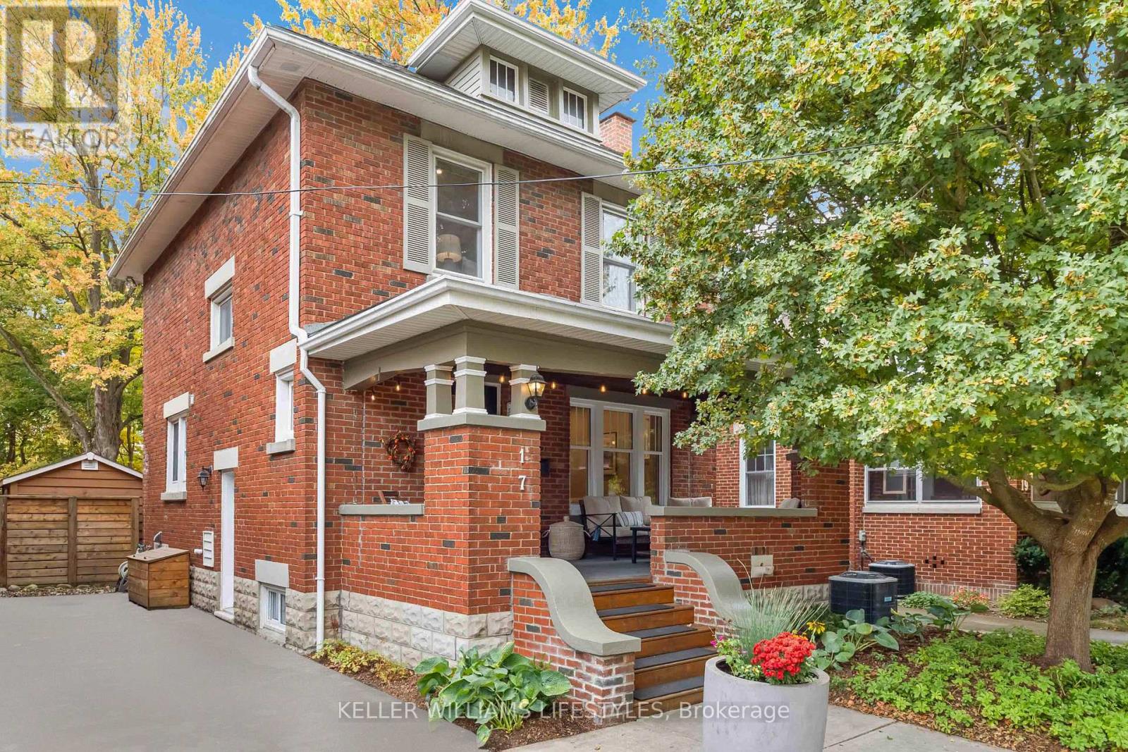 17 ERIE AVENUE, London South, Ontario