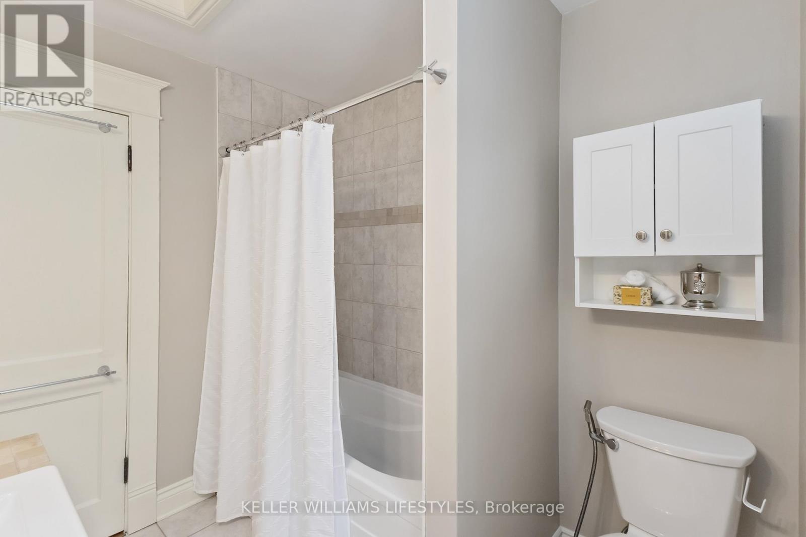 17 Erie Avenue, London South, Ontario  N6J 1H9 - Photo 28 - X12469971