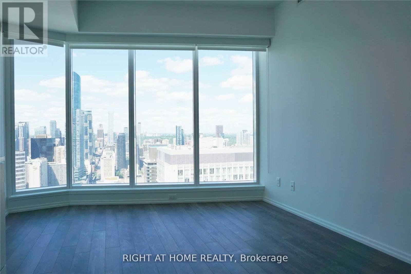 5614 - 197 Yonge Street, Toronto, Ontario  M5B 1M4 - Photo 10 - C12470121