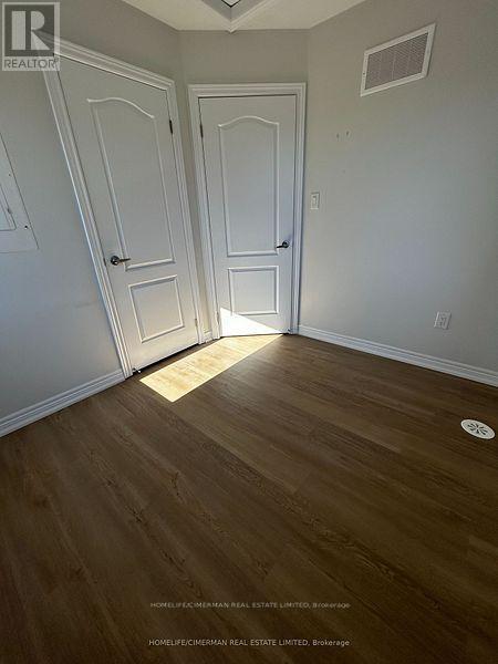 Coach - 7 Waterleaf Road, Markham, Ontario  L6B 0Z3 - Photo 13 - N12470107