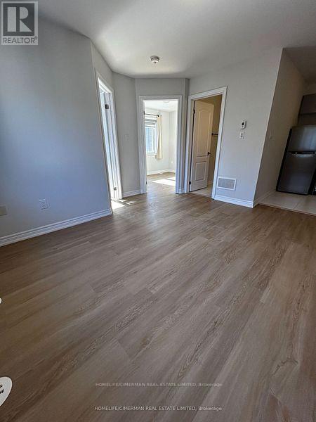Coach - 7 Waterleaf Road, Markham, Ontario  L6B 0Z3 - Photo 8 - N12470107