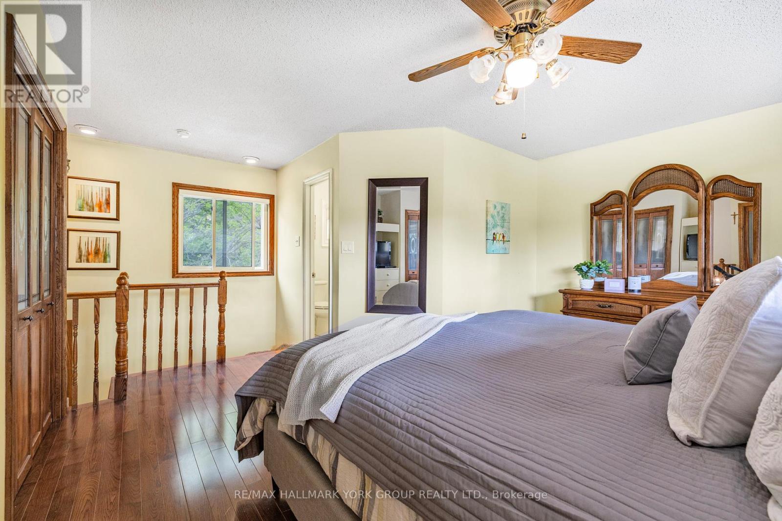 14 Anchor Court, East Gwillimbury, Ontario  L9N 1G1 - Photo 21 - N12470109