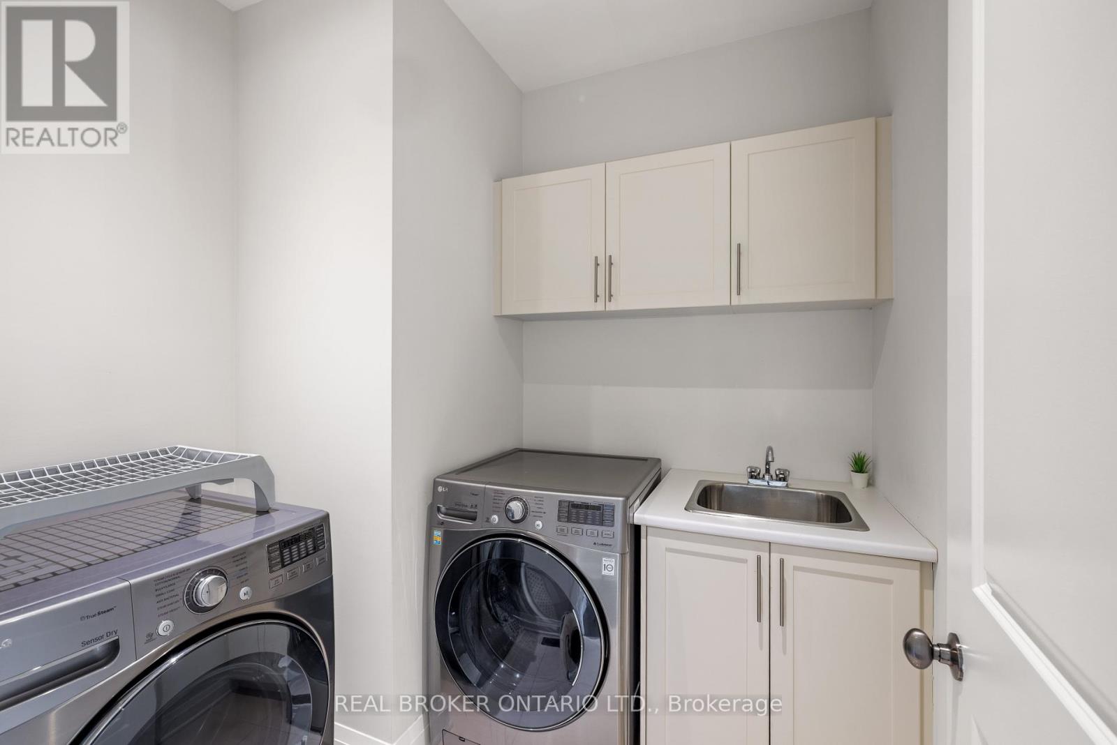 41 Pelee Avenue, Vaughan, Ontario  L4H 3Y9 - Photo 31 - N12470120