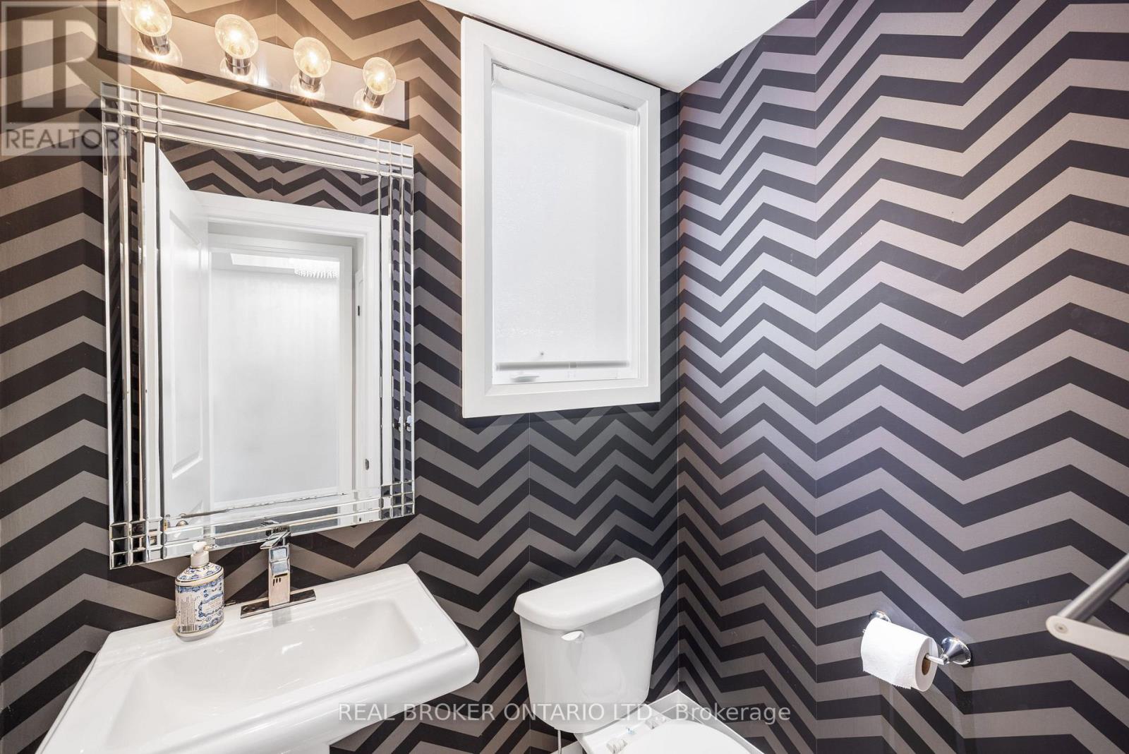 41 Pelee Avenue, Vaughan, Ontario  L4H 3Y9 - Photo 8 - N12470120