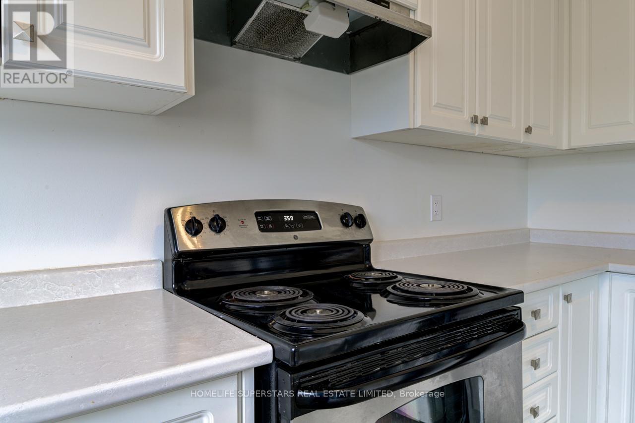 69 Central Square Boulevard, Wasaga Beach, Ontario  L9Z 0L9 - Photo 18 - S12470096