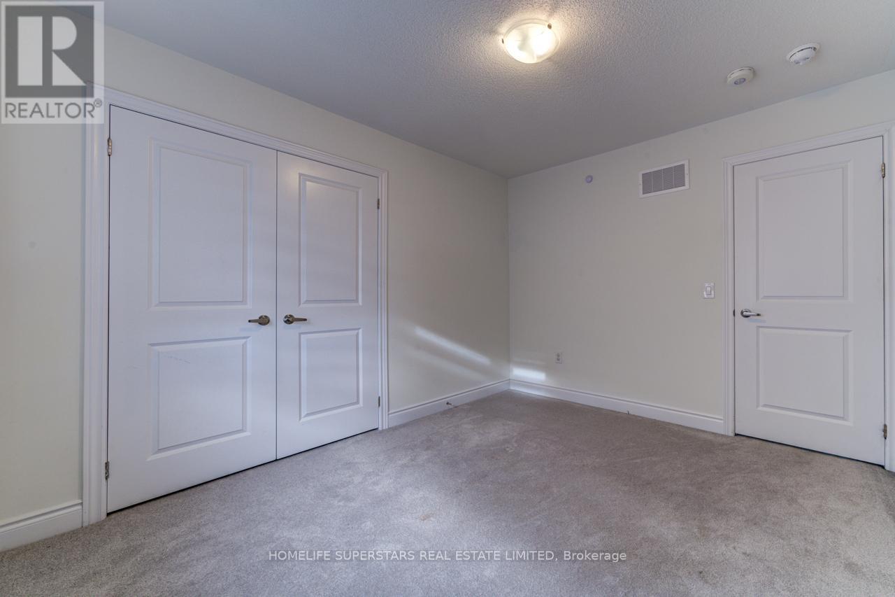 69 Central Square Boulevard, Wasaga Beach, Ontario  L9Z 0L9 - Photo 30 - S12470096